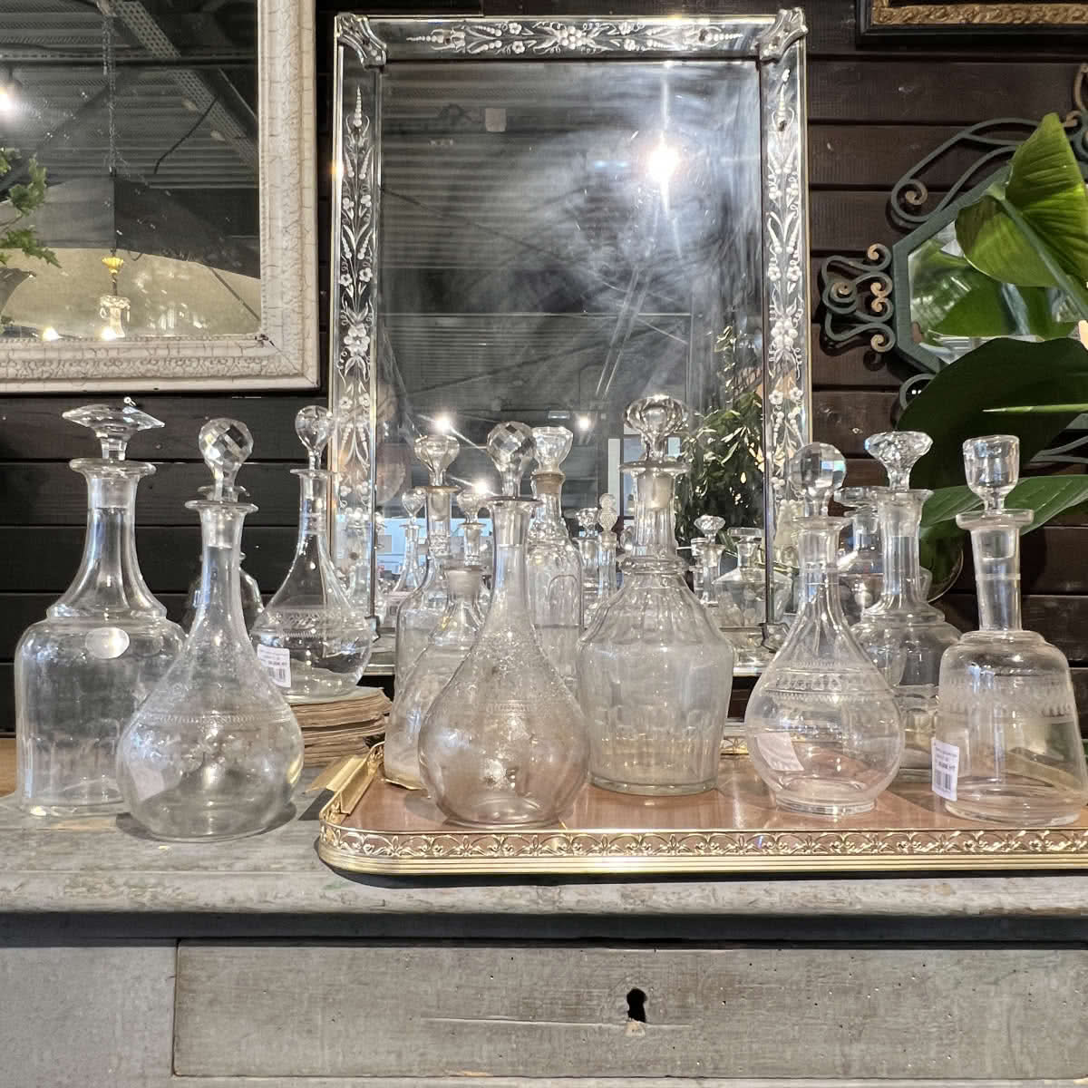Wine carafe