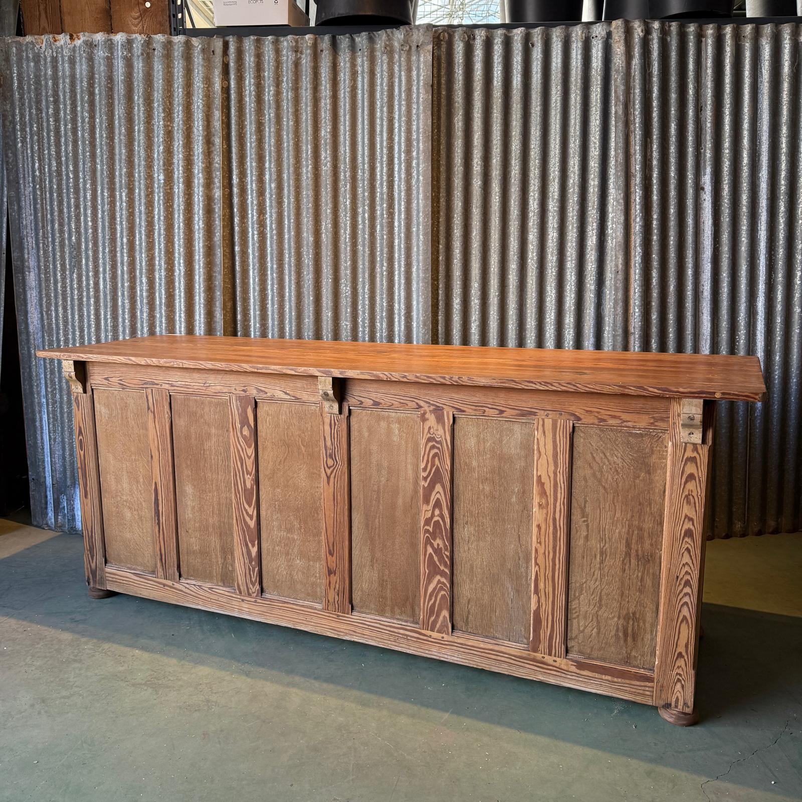 Comptoir en pitchpin